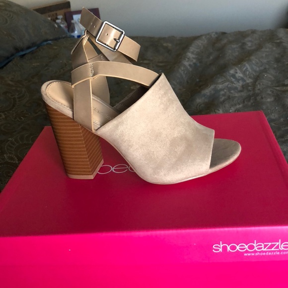 Shoe Dazzle Shoes - BRAND NEW Taupe Heels